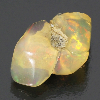  Камень радужный опал необработанный натуральный 1.52 карат арт. 16329