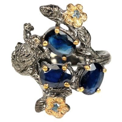 Серебряное кольцо с синим корундом натуральным арт 28149