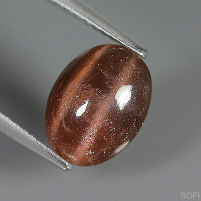  Камень Скаполит натуральный с эффектом кошачьего глаза 2.67 карат арт. 17503