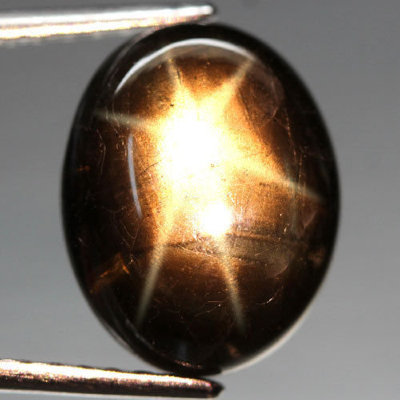  Камень звездчатый черный сапфир натуральный 9.82 карат арт. 9752