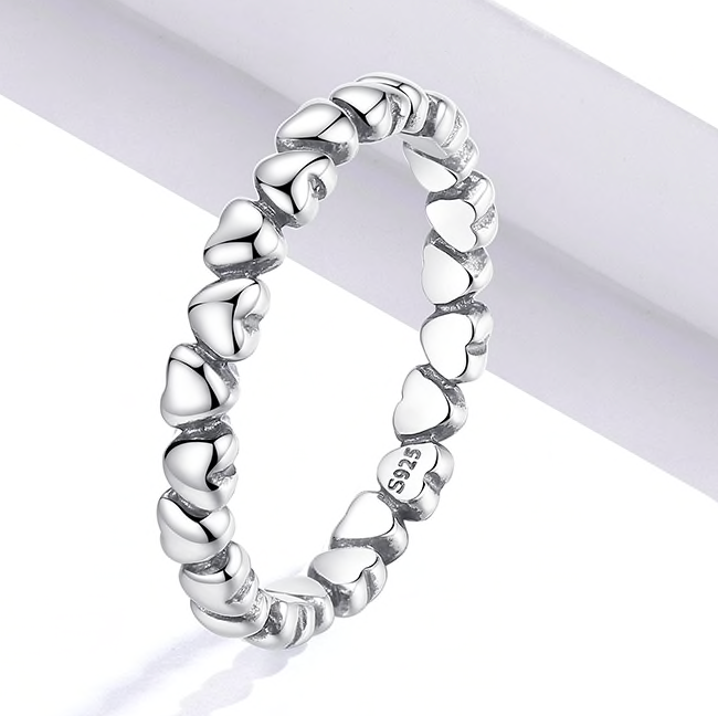 Серебряное кольцо сердечки 925 арт 023