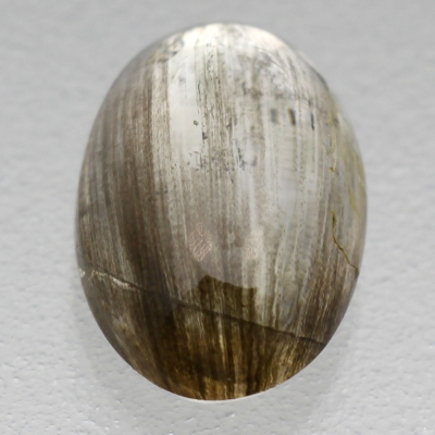 Камень Скаполит натуральный с рутилом 3.58 карат арт 26069